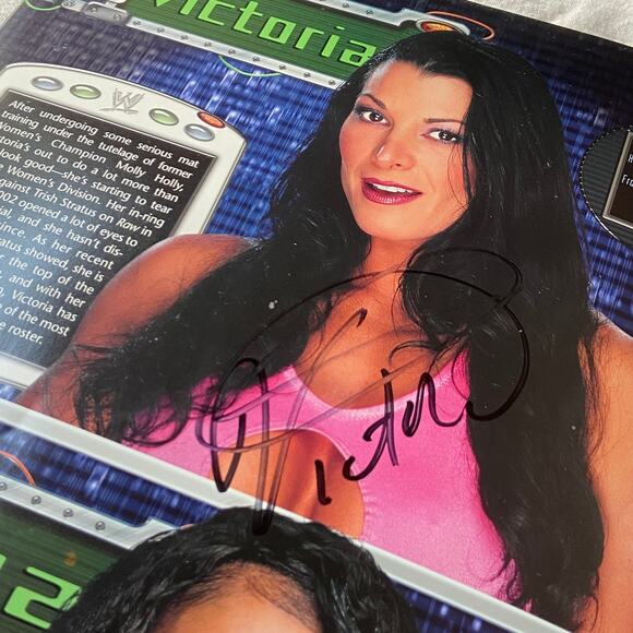 Vtg WWE Official Souvenir Program 2002 Signed Rob Van Dam Victoria Wrestling - Picture 4 of 7